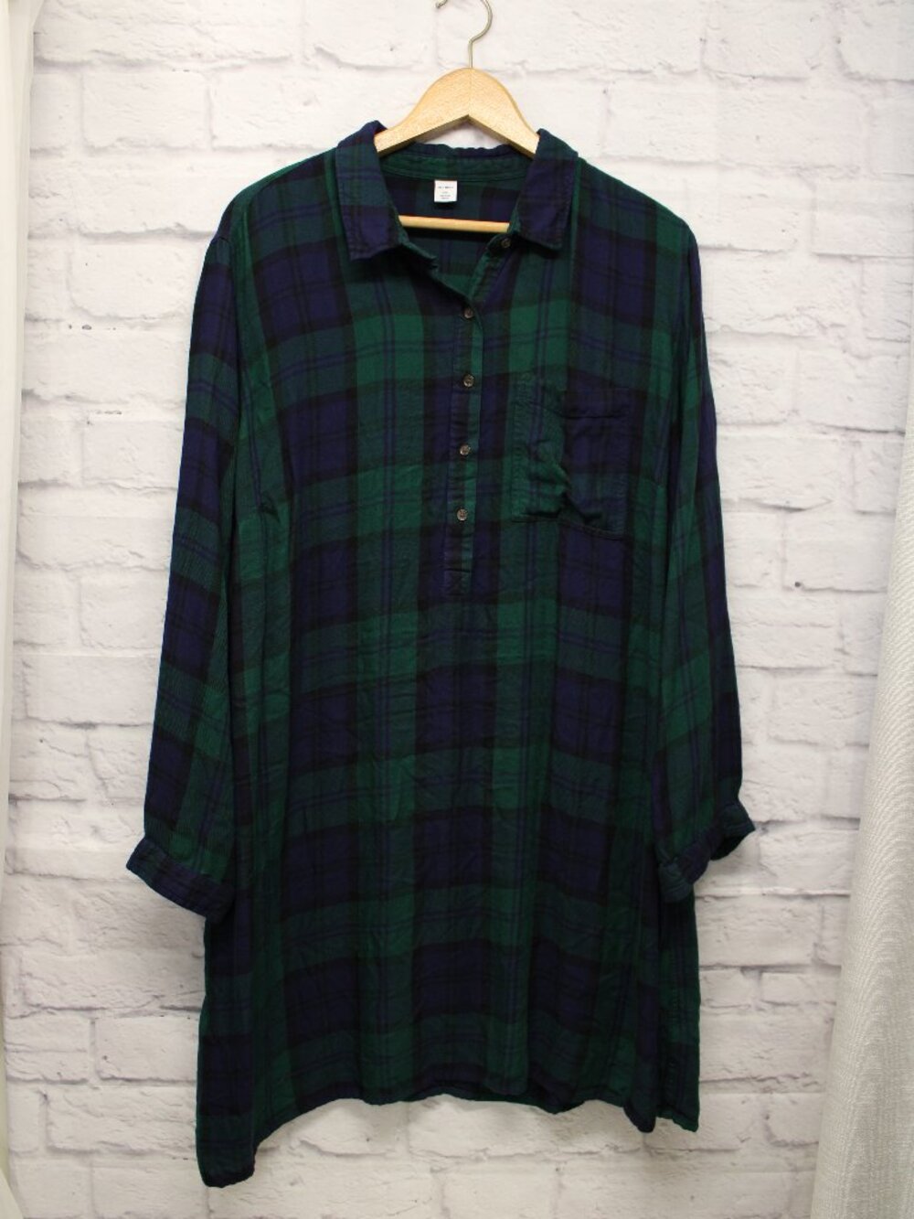 Old Navy Plus XXl Classic Blue Green Plaid Longsleeve Button Top Nightgown